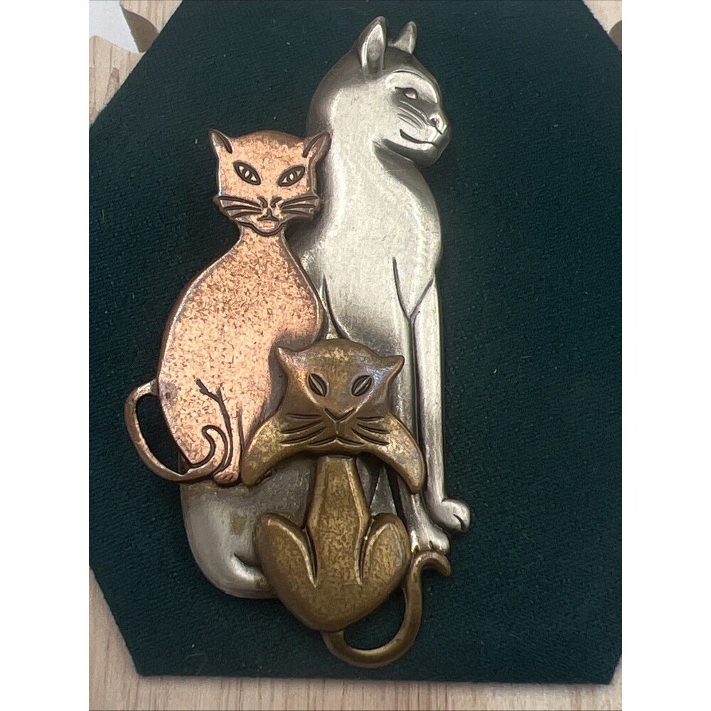 Vintage CAT PIN Signed K&T 3 Cats Brass Pewter Copper Tone Silver tone Brooch 3” - Picture 3 of 7